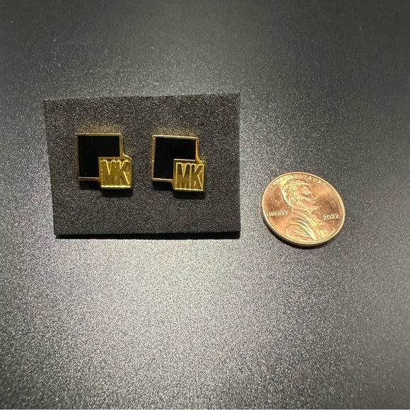 Michael Kors Signature Gold and Black Toned Square Pierced Earrings VTG - Picture 5 of 8